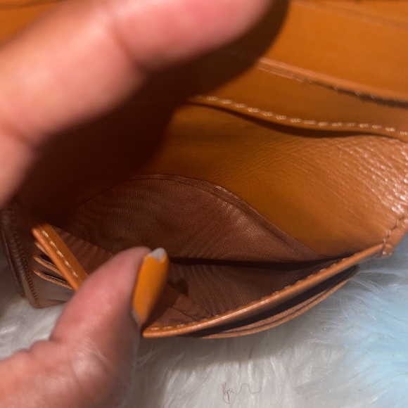 CHANEL WALLET - Chanel 19 leather wallet - Picture 13 of 17